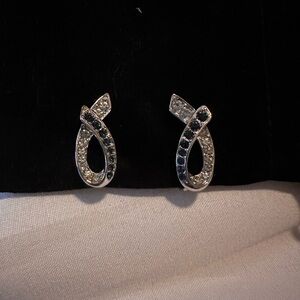 Vintage blue & clear rhinestone clip earrings